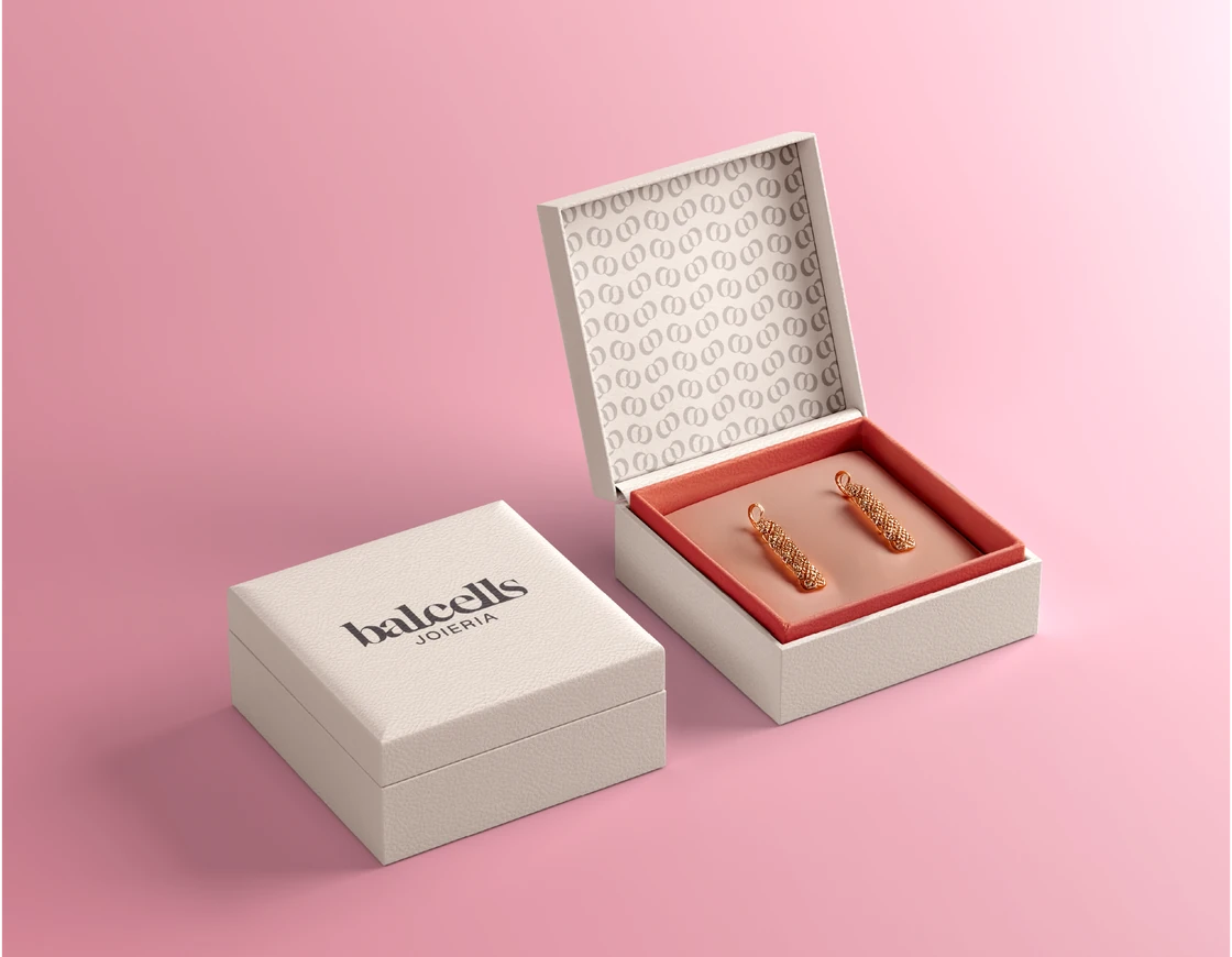Packaging i rebrànding per a Joieria Balcells, projecte de KARAi!